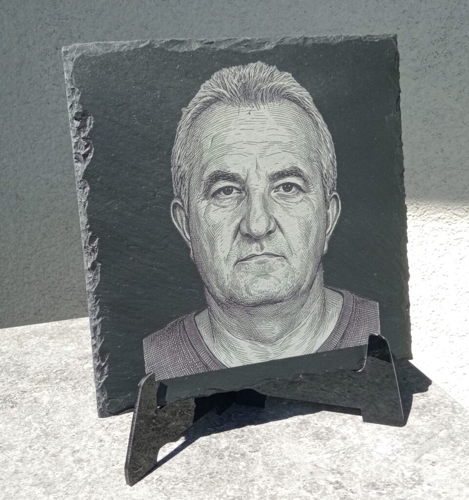 Personalizovaná gravírovaná fotografia na bridlici (rôzne veľkosti)