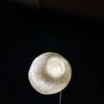 Lampa z banského aragonit-kalcitového stalagmitu z Hodruše Hámrov