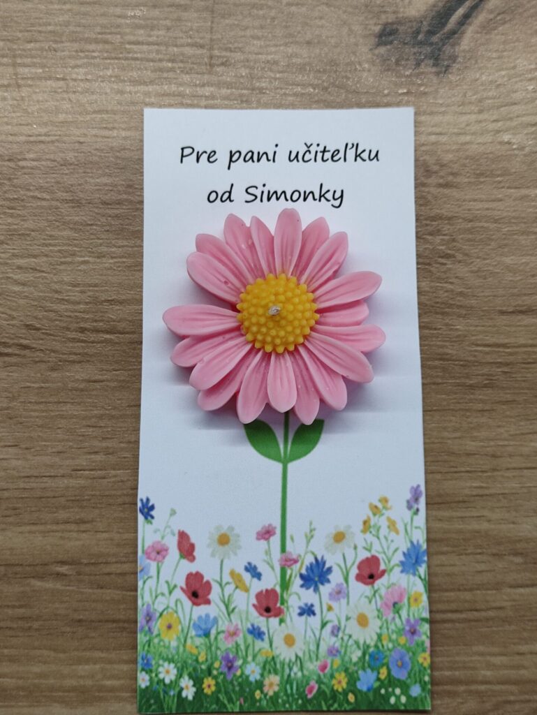 Ručne vyrábaná sójová sviečka pre pani učiteľku