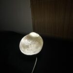 Lampa z banského aragonit-kalcitového stalagmitu z Hodruše Hámrov