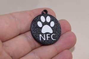 nfc privesok pre psa s vlastnymi udajmi personalizovana znamka pre psa 1