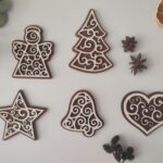 Drevené vianočné ozdoby - sada ozdôb s ornamentom