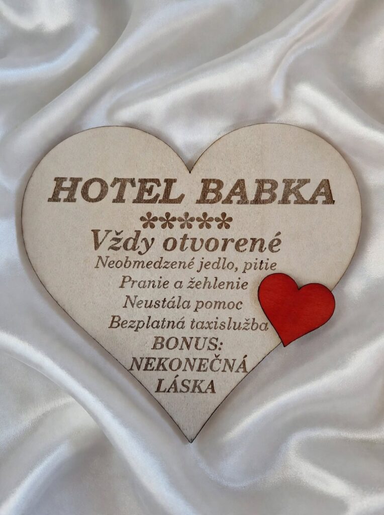 Dekorácia MAMAHOTEL, alebo HOTEL BABKA