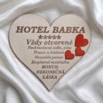 Dekorácia MAMAHOTEL, alebo HOTEL BABKA